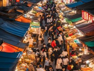Cultural Festivals & Local Life